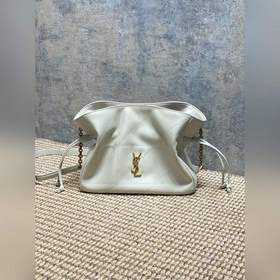 YSL 新新新新新款Jamie斜挎包！！！JAMIE肩背包飾以LE CASSAN