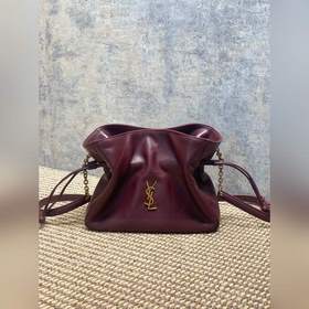 YSL 新新新新新款Jamie斜挎包！！！JAMIE肩背包飾以LE CASSAN