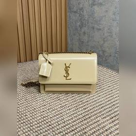 YSL Sunset日落包，金色Logo，簡約又高級！磁性四合扣開合，内部雙隔層