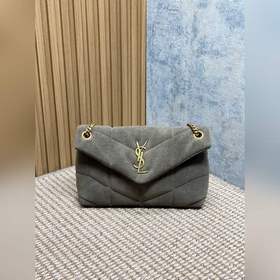 麝香綠 Saint Laurent Paris 磨砂反絨皮 可雙折後單肩 绗縫小