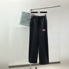 Balenciaga 巴黎世家，2026春季最新品，專櫃同步有售，原單狠貨，時尚