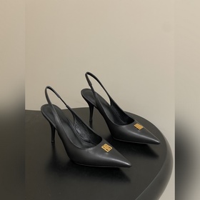 2026春夏新款Balenciaga巴黎世家26Fw尖頭BB金屬扣高跟單鞋後空細