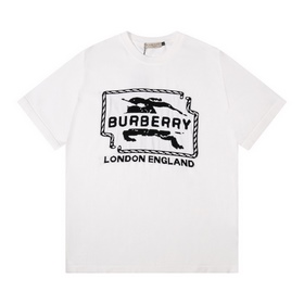 BURBERRY 巴寶莉戰馬 針織羊毛圓領毛衣 顔色：黑色 白色 碼數： M L