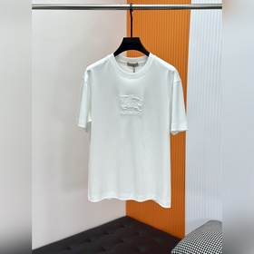 微闊版Burberry巴寶莉戰馬系列、26ss春夏新款刺繡logo短袖T恤！選用