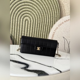 正版開發！中古冰格羊皮腋下包 中古款的溫柔、冰格柔和女美Vintage 這一款不