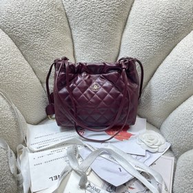 5227 CHANEL 黑色福 袋，經典菱格紋+柔軟皮革，金屬雙 CLogo超有