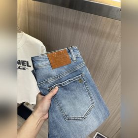 DIOR迪奧 2026春夏新款男士牛仔褲 精選進口丹甯牛仔面料 重工環保洗水 手
