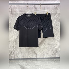 迪奧 2026春夏最新款，男女同款，經典設計短袖T恤短褲套裝，微擴版型，定制絲光