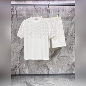 迪奧 2026春夏最新款，男女同款，經典設計短袖T恤短褲套裝，微擴版型，定制絲光