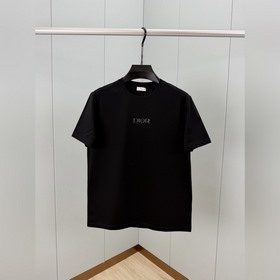 Dior.迪奧 SS26春夏新品反光印花标識短袖T恤，飾以反光 DIOR AND