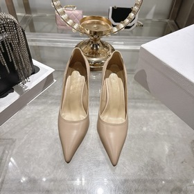 Dior 2026春夏新款尖頭瑪麗珍高跟鞋 也有涼鞋 款式時尚 簡單滿滿的女人味