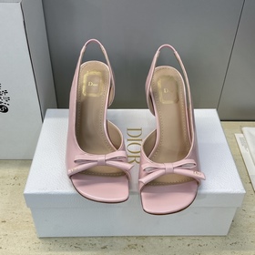 迪奧 Dior 2026早春走秀新款系列蝴蝶結果凍色女鞋 CD字母logo弧形鞋