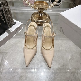 Dior 2026春夏新款尖頭瑪麗珍高跟鞋 也有涼鞋 款式時尚 簡單滿滿的女人味