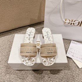 代購級别！ 經典迪奧logo電腦繡帆布方跟拖鞋，上乘美豔力作 dior專櫃最火春