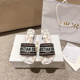 代購級别！ 經典迪奧logo電腦繡帆布方跟拖鞋，上乘美豔力作 dior專櫃最火春