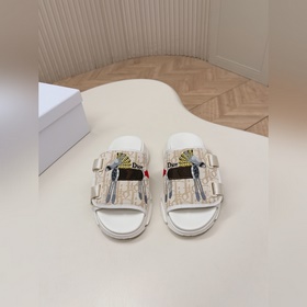 Dior迪奧2026ss夏季新款厚底仙女刺繡拖鞋 1：1原版複刻 市面上最高版本