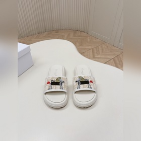 Dior迪奧2026ss夏季新款仙女刺繡拖鞋 1：1原版複刻 市面上最高版本