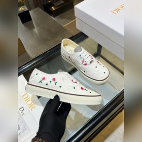 Dior · 迪奧新款刺繡低幫帆布鞋四葉草 單鞋上腳系列 簡直太好看了，每一雙上