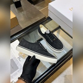 Dior · 迪奧新款刺繡低幫帆布鞋四葉草 單鞋上腳系列 簡直太好看了，每一雙上