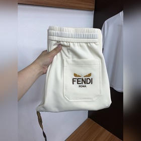 芬迪 專櫃新品同步上市。原單訂制高品質時尚休閑褲。超級百搭款。獨家定制面料，手感
