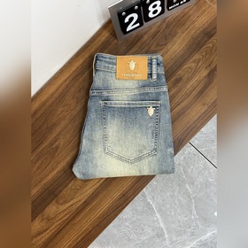 Fendi 獨家專供新款 芬迪潮男時尚休閑牛仔褲，高端歐版原單褲子，潮流時尚休閑