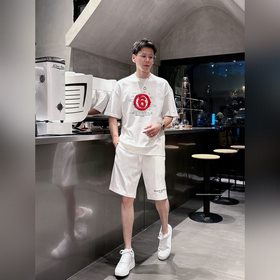 Fendi 芬迪 高端定制領子袖子下擺做破洞設計2026春夏新款首發專櫃最新款短