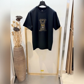 Size：s，m，l，xl 棕，黑兩色 男女同款 Fendi  ，芬迪 202