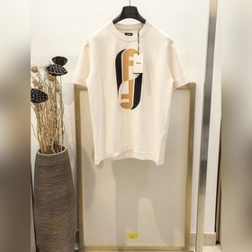Size：s，m，l，xl 男女同款 Fendi  ，芬迪 100周年紀念版