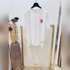 Size：s，m，l，xl 黑，白，2 色 男女同款 Fendi  ，芬迪 紅