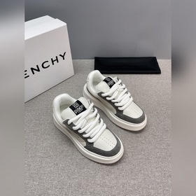 Givenchy 紀梵希男士厚底休閑鞋，采用進口小牛皮打造，拼色設計，鞋舌品牌l