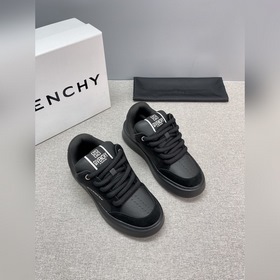 Givenchy 紀梵希男士厚底休閑鞋，采用進口小牛皮打造，拼色設計，鞋舌品牌l