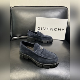 Givenchy 高品質 頂級工藝品 紀梵希 專櫃同步原廠配置，意大利進口牛皮搭