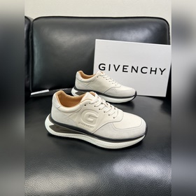 Givenchy 高品質 頂級工藝品 紀梵希 專櫃同步原廠配置，意大利進口牛皮搭
