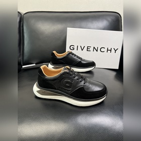 Givenchy 高品質 頂級工藝品 紀梵希 專櫃同步原廠配置，意大利進口牛皮搭