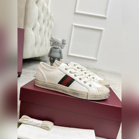 Gucci Lido系列， 女款碼數：35-39 男款碼數：39-44 設計靈感