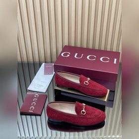 2026早秋 Gucci Jordaan系列 新品5D立體鹿皮迷你雙GG壓紋單鞋