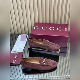 2026早秋 Gucci Jordaan系列 新品5D立體鹿皮迷你雙GG壓紋單鞋