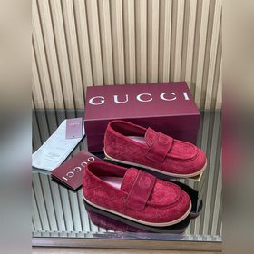 2026  新品厚底Gucci 互扣式刺繡大G橫帶穆勒鞋 迷你GG壓紋樂福鞋