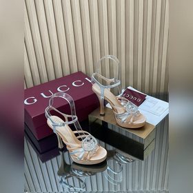 2026春夏系列 G家新款 GUcci彩色真絲 水晶鑽鑲嵌互扣式雙G扣涼鞋 高跟