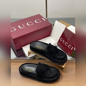 2026 新品厚底GuCci互扣式刺繡大G橫帶穆勒鞋 迷你GG壓紋包頭拖鞋 勃