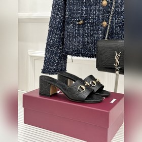 Gucci，古馳26WF春夏新品馬銜扣 魚嘴粗跟拖鞋 以時光為經緯 以自由為針線