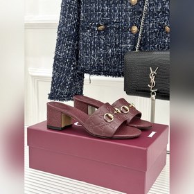 Gucci，古馳26WF春夏新品馬銜扣 魚嘴粗跟拖鞋 以時光為經緯 以自由為針線