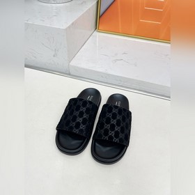 懶人時髦精狂喜！GUCCI這雙拖拖太會了 2026新款真的把經典玩出花！大號G