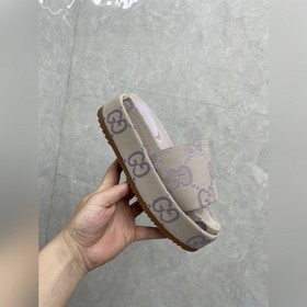 誰懂啊！這雙GUCCI厚底拖直接焊在我腳上 真的被這雙GUCCI厚底老花拖鞋美