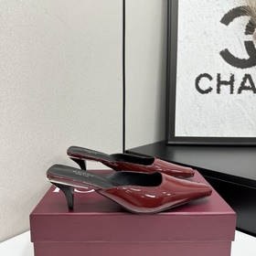 Gucci 新款上市高端精品，春夏新款 方頭小跟原汁原味原單品質!每個細節皆經過