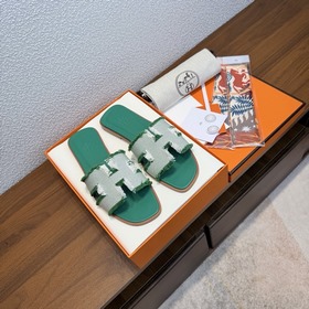 品牌 ：HERMES 顔色 ：經典全色系 編號 ：H8018-33 跟高 ：1c