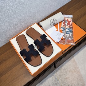 品牌 ：HERMES 顔色 ：經典全色系 編號 ：H8018-18 跟高 ：1c