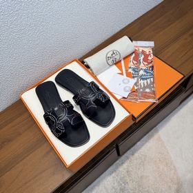 品牌 ：HERMES 顔色 ：經典全色系 編號 ：H8018-51 跟高 ：1c