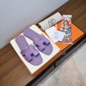 品牌 ：HERMES 顔色 ：經典全色系 編號 ：H8018-25 跟高 ：1c