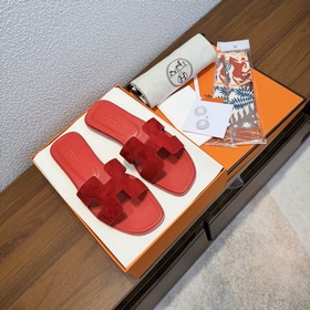 品牌 ：HERMES 顔色 ：經典全色系 編號 ：H8018-25 跟高 ：1c